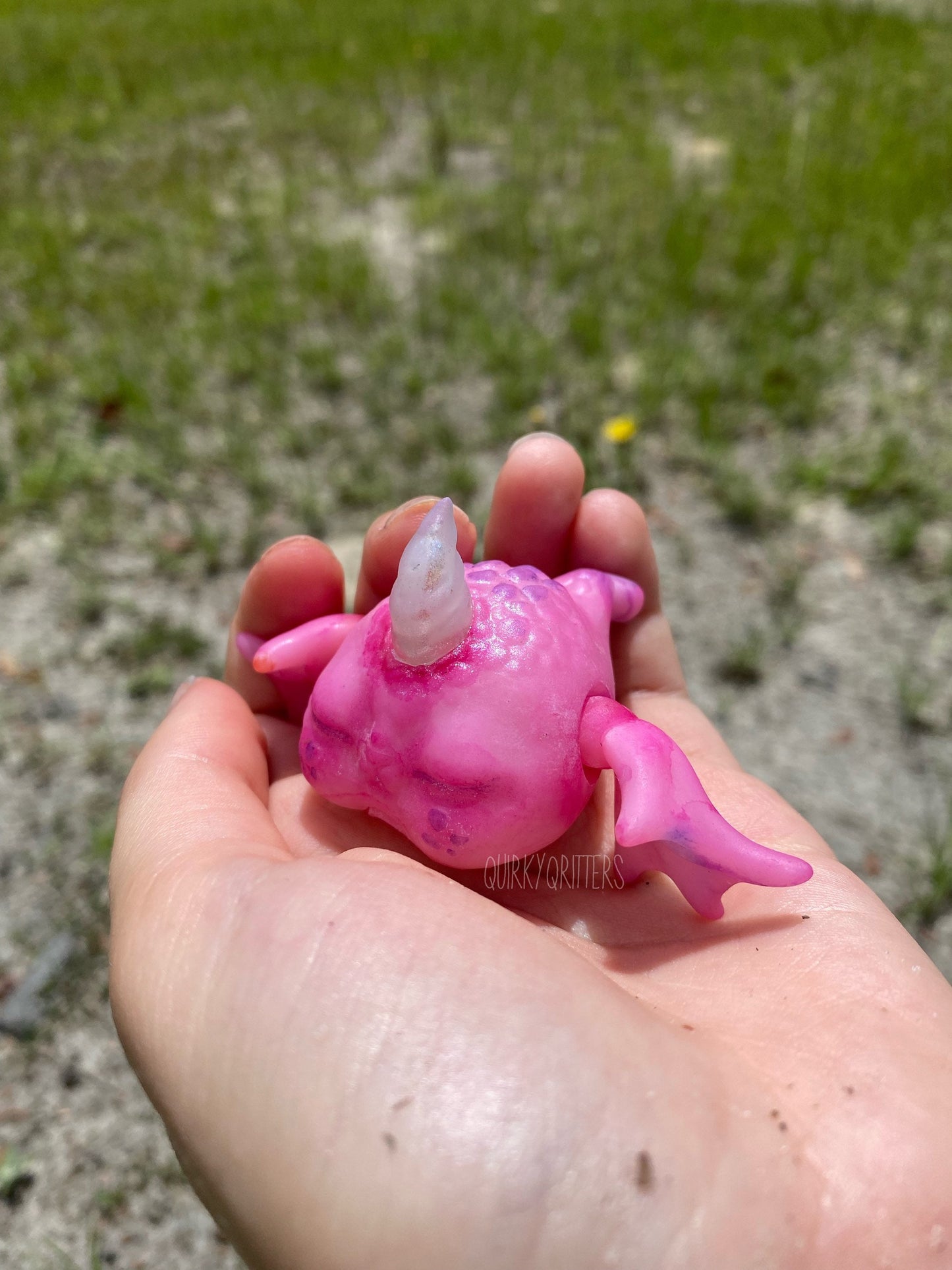 Sleepy Dragon: a micro BJD