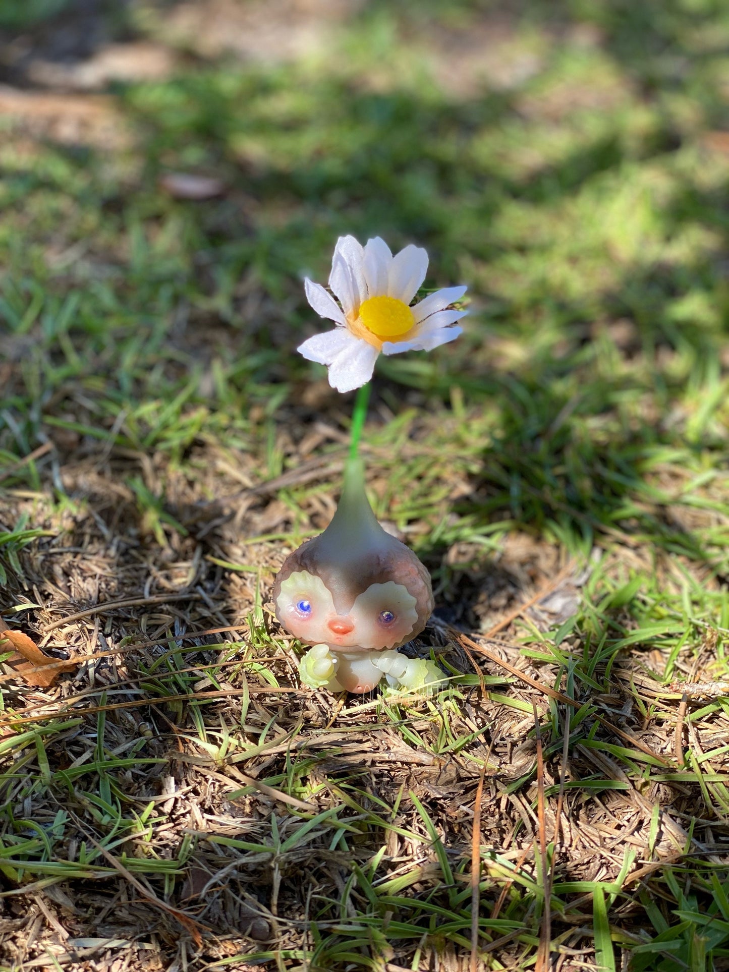 Sloth Sprouting Sprite: A Sloth-like Plant Spirit Micro Ball Joint Doll