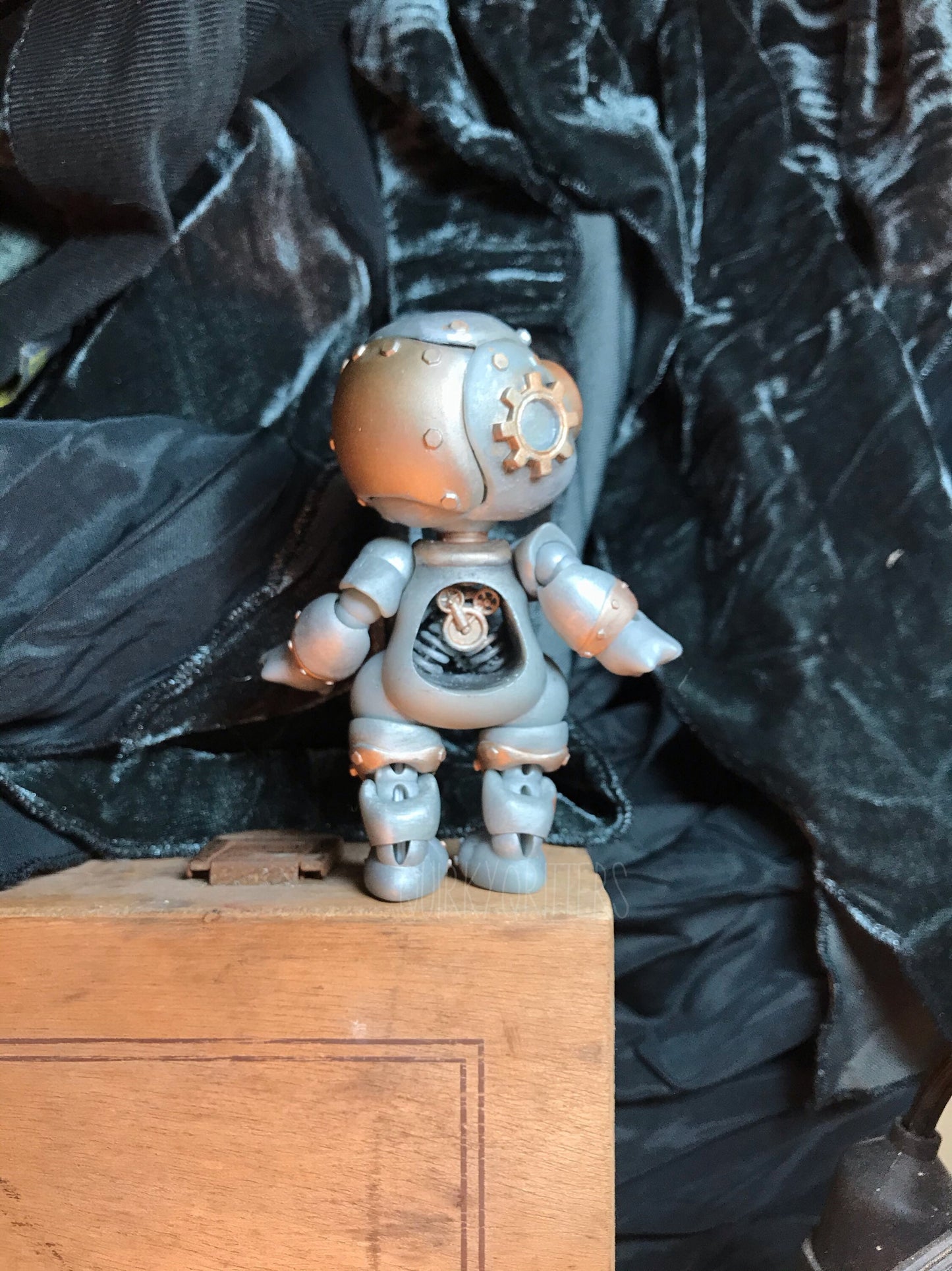 SteamPunks: A Robot 3D Resin Printed BJD