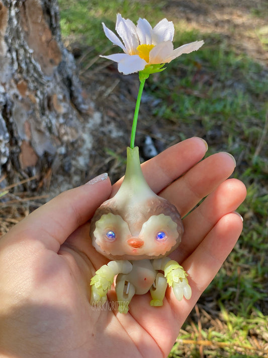Sloth Sprouting Sprite: A Sloth-like Plant Spirit Micro Ball Joint Doll