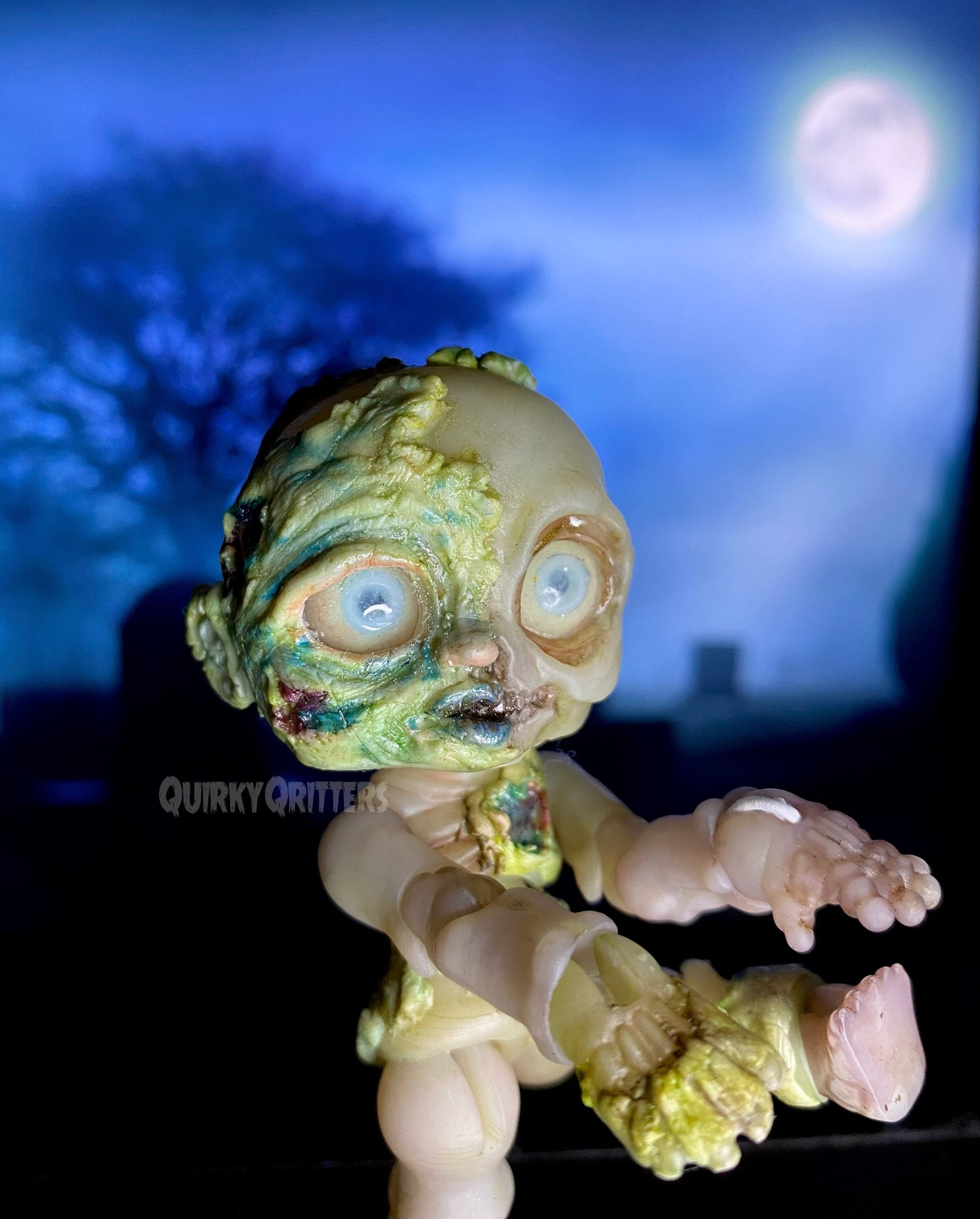 Skully: the Spooky Skeleton, Zombie, UnDead Ball Jointed Doll
